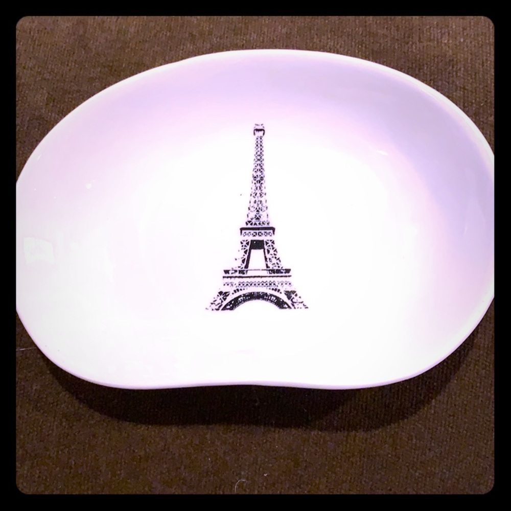 Eiffel Tower Dish